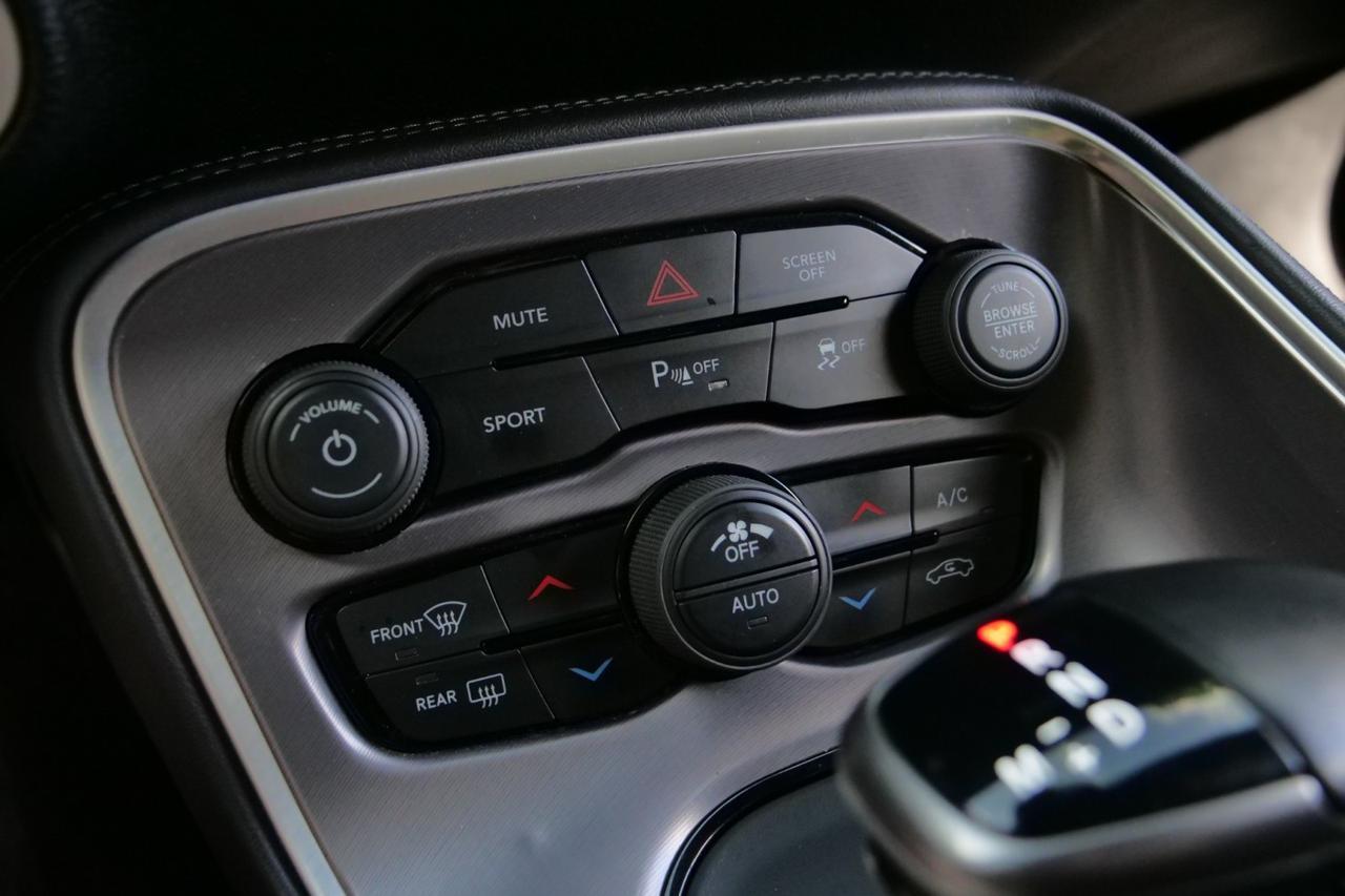 2019 Dodge Challenger SXT / AWD / Cold Weather Group Lincolnton NC