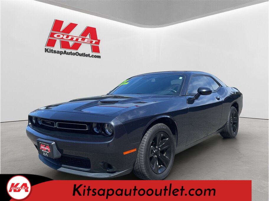 2019 Dodge Challenger SXT Coupe 2D