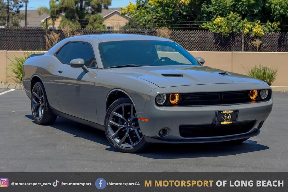 2019_Dodge_Challenger_SXT Coupe 2D_ Long Beach CA
