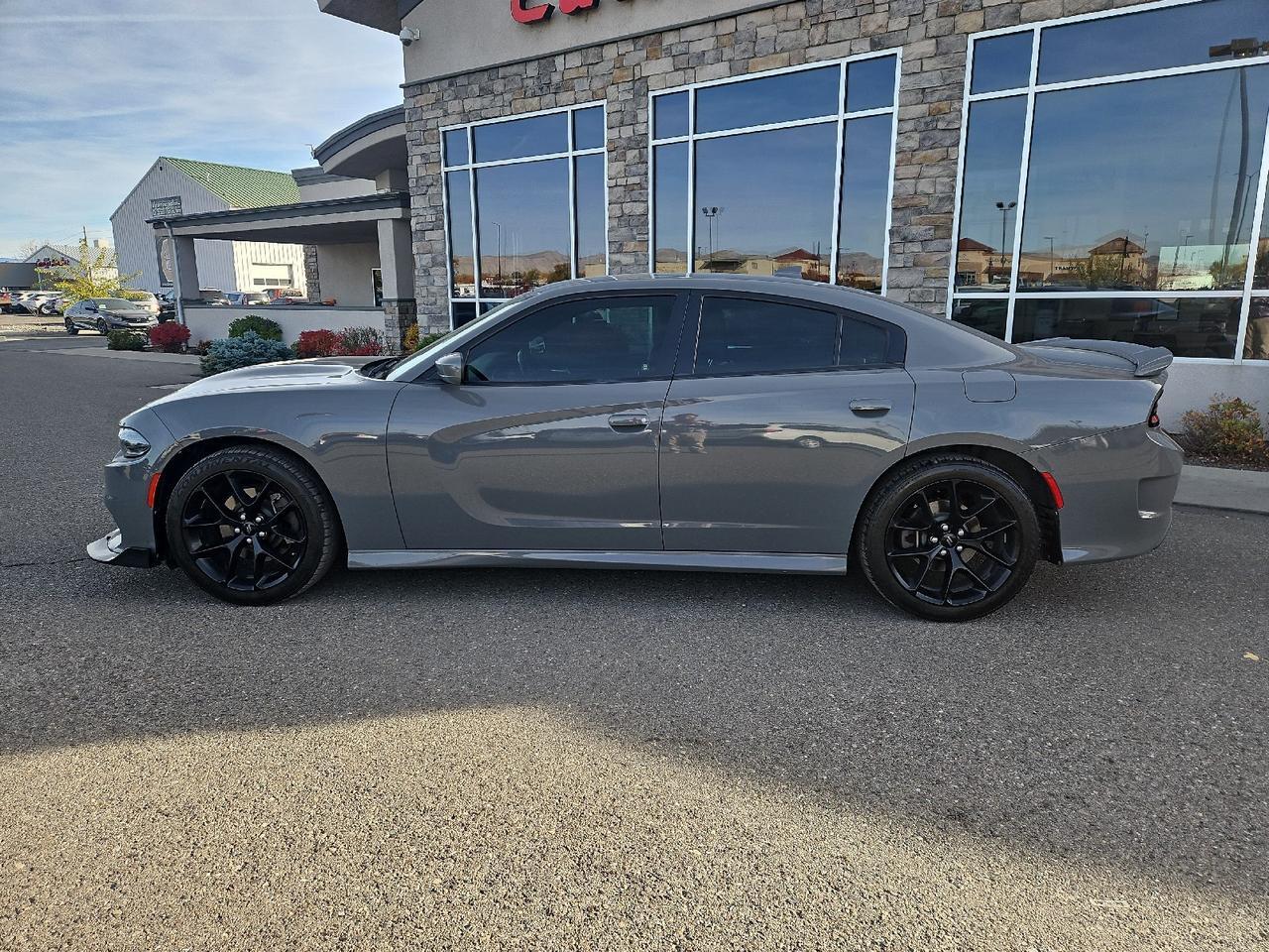 2019 Dodge Charger GT photo 2