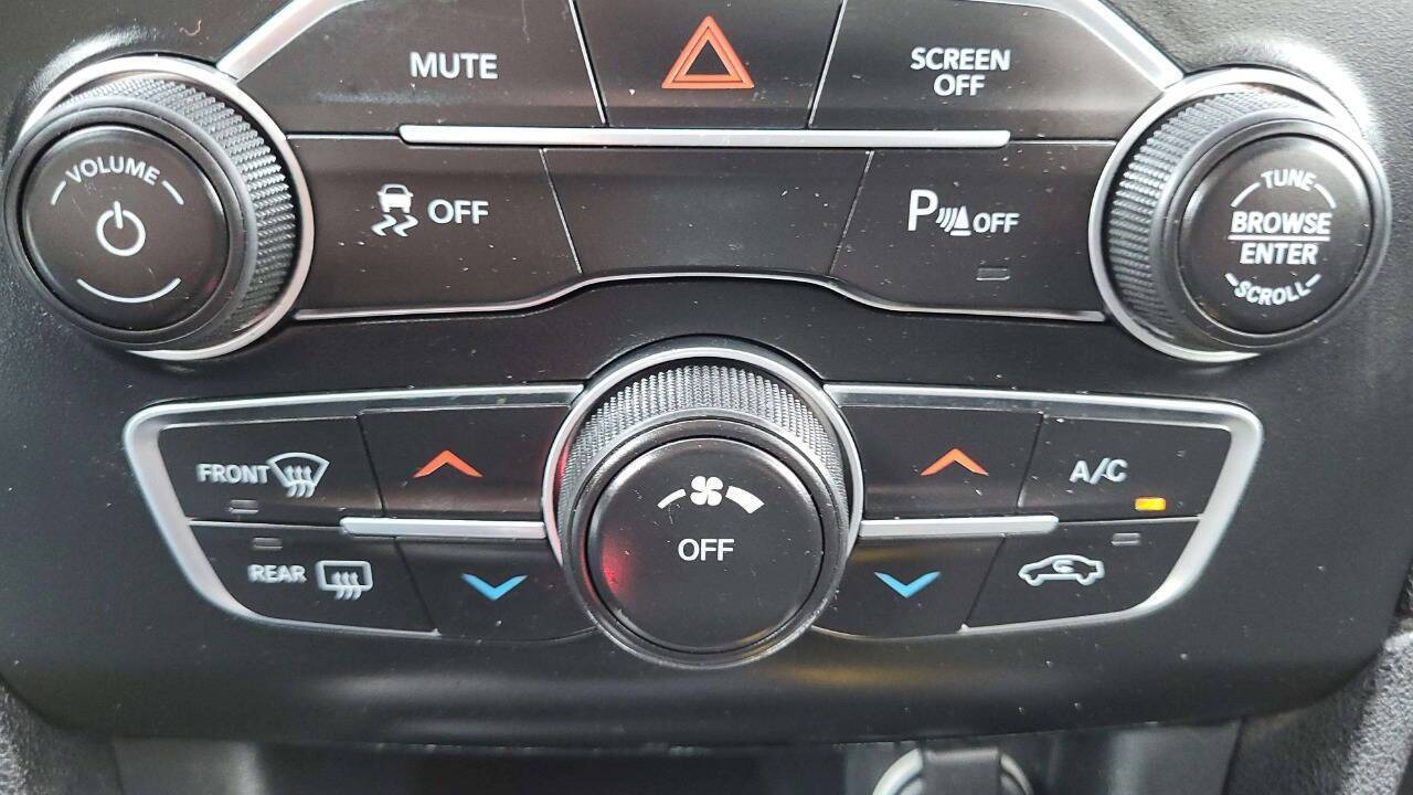2019 Dodge Charger SXT 4dr Sedan Chesterfield MI
