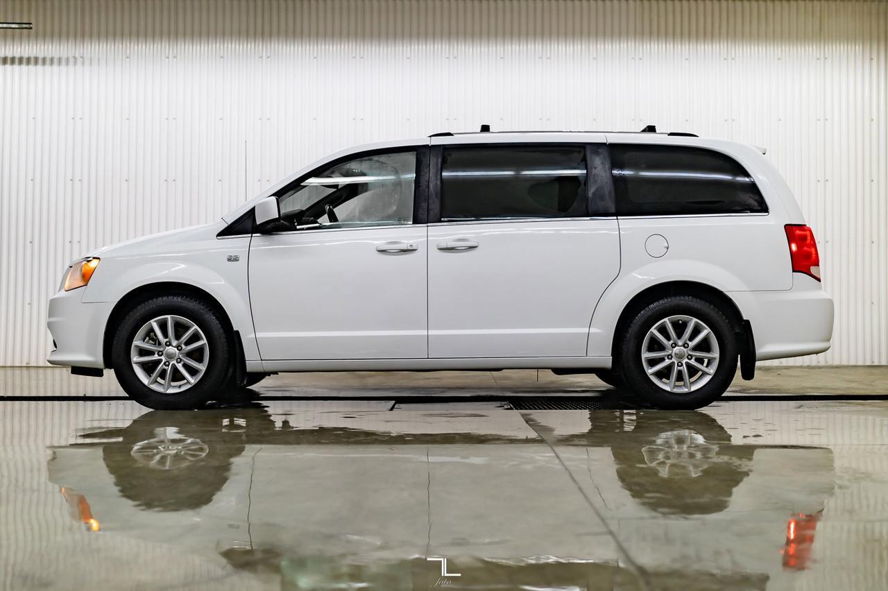 2019 Dodge Grand Caravan 35th Anniversary Leather BCam Red Deer AB