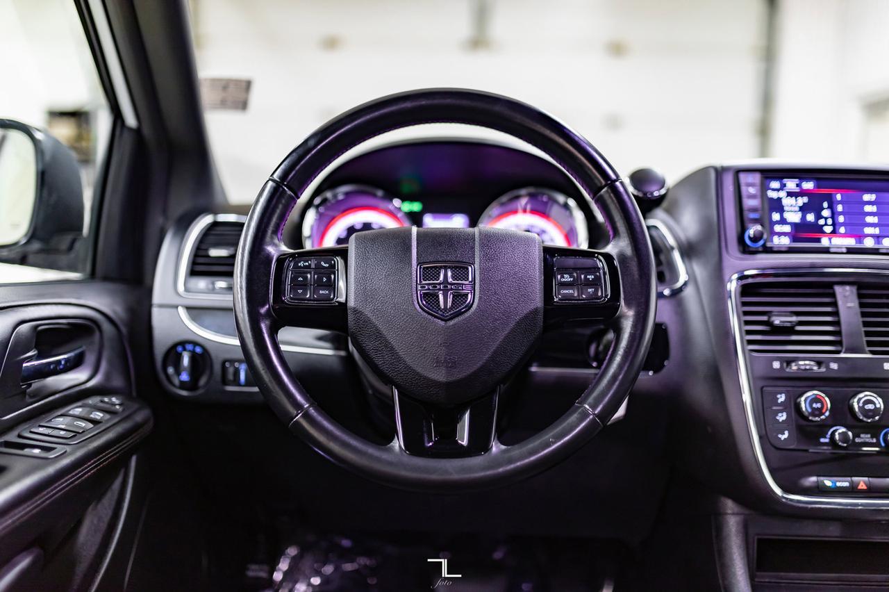 2019 Dodge Grand Caravan 35th Anniversary Leather BCam Red Deer AB