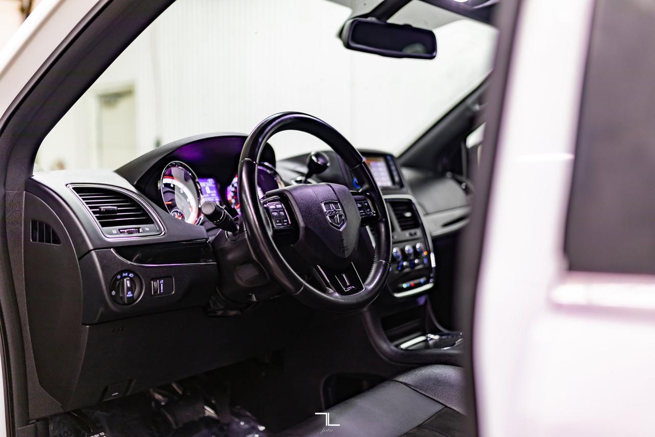 2019 Dodge Grand Caravan 35th Anniversary Leather BCam Red Deer AB