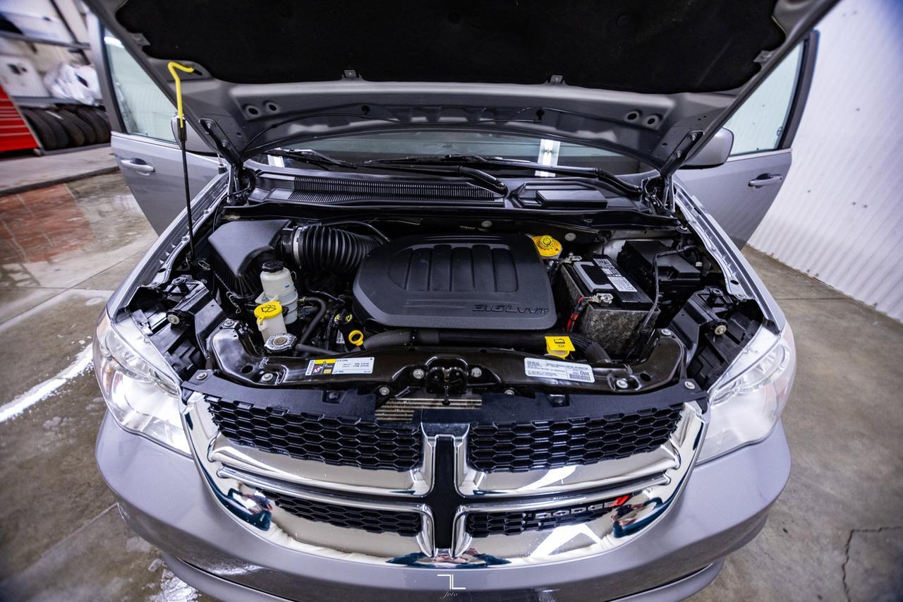 2019 Dodge Grand Caravan 35th Anniversary Leather DVD BCam Red Deer AB