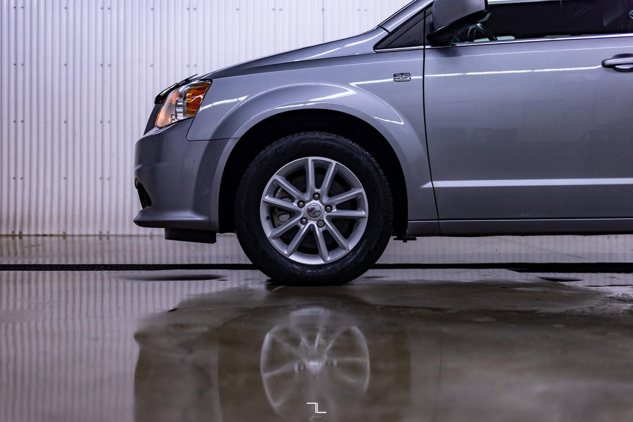 2019 Dodge Grand Caravan 35th Anniversary Leather DVD BCam Red Deer AB