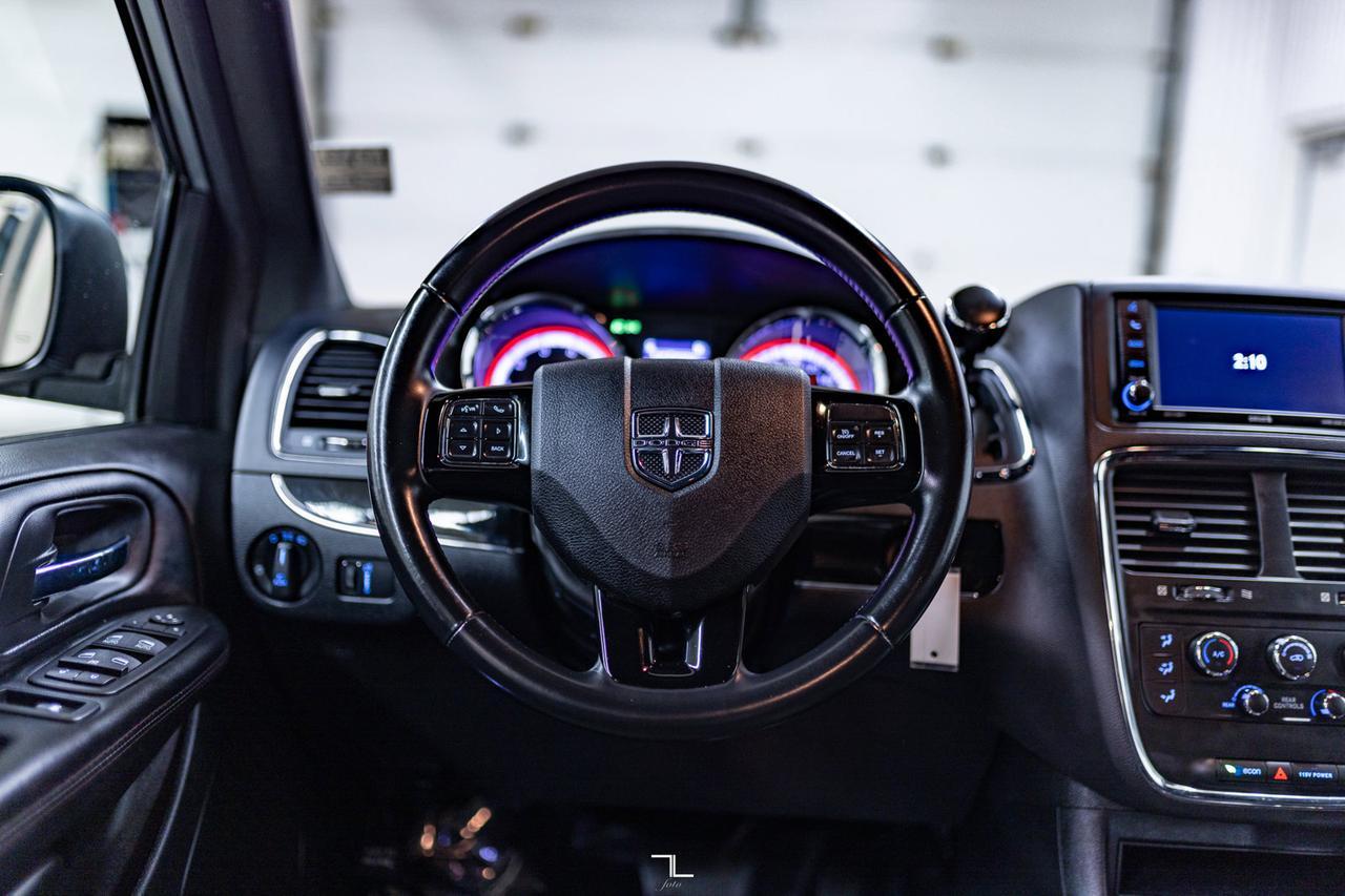 2019 Dodge Grand Caravan 35th Anniversary Leather DVD BCam Red Deer AB