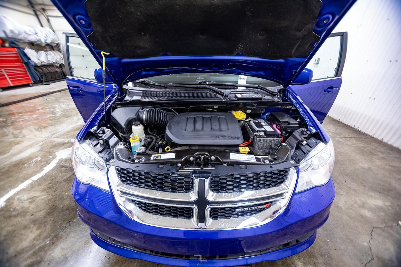 2019 Dodge Grand Caravan 35th Anniversary Leatherette BCam PSeat Red Deer AB