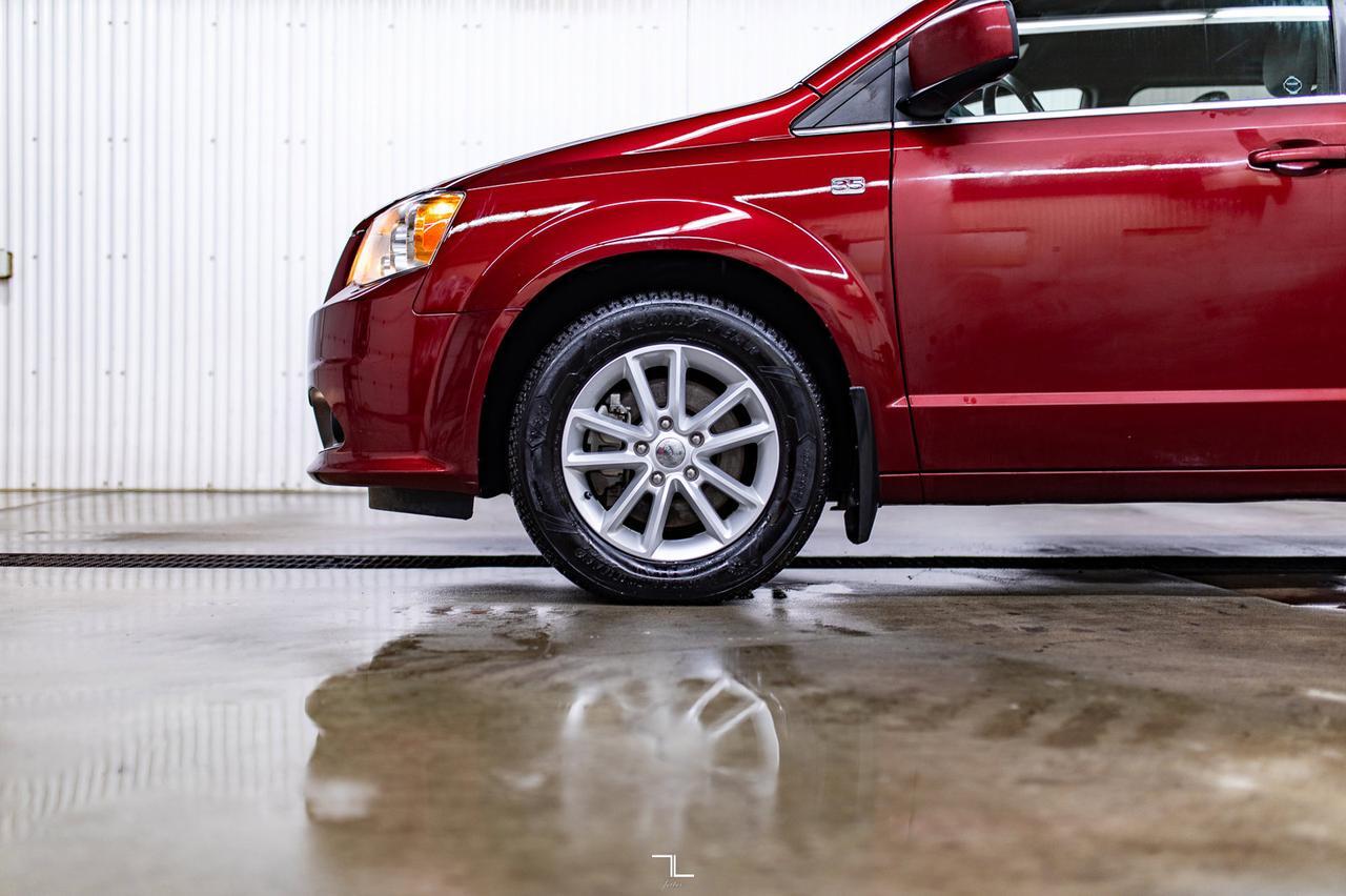 2019 Dodge Grand Caravan 35th Anniversary Leatherette BCam TV Red Deer AB