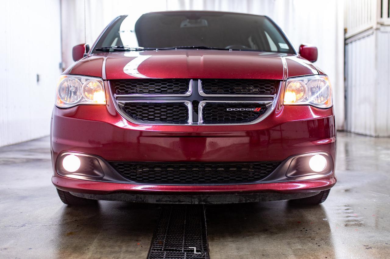 2019 Dodge Grand Caravan 35th Anniversary Leatherette BCam TV Red Deer AB