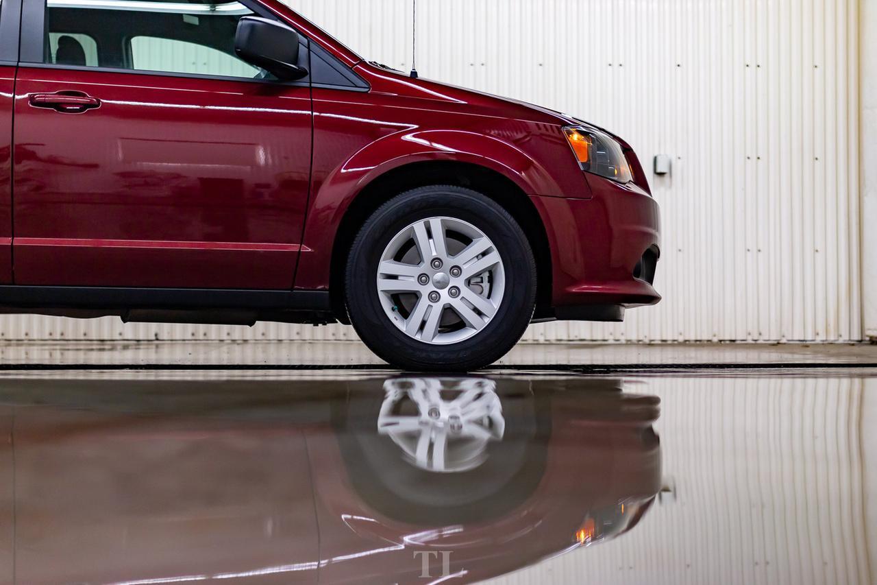2019 Dodge Grand Caravan Blacktop BCam TV Red Deer AB