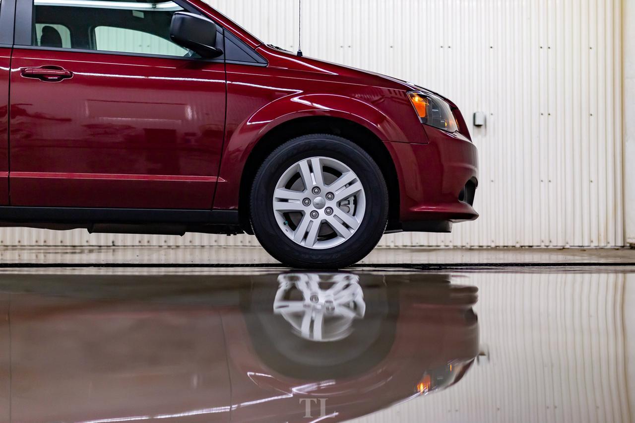 2019 Dodge Grand Caravan Blacktop BCam TV Red Deer AB