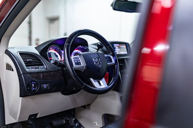 2019 Dodge Grand Caravan Crew Plus Leather DVD BCam Red Deer AB