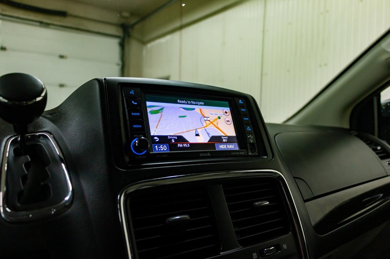 2019 Dodge Grand Caravan Crew Plus Leather Nav BCam Red Deer AB