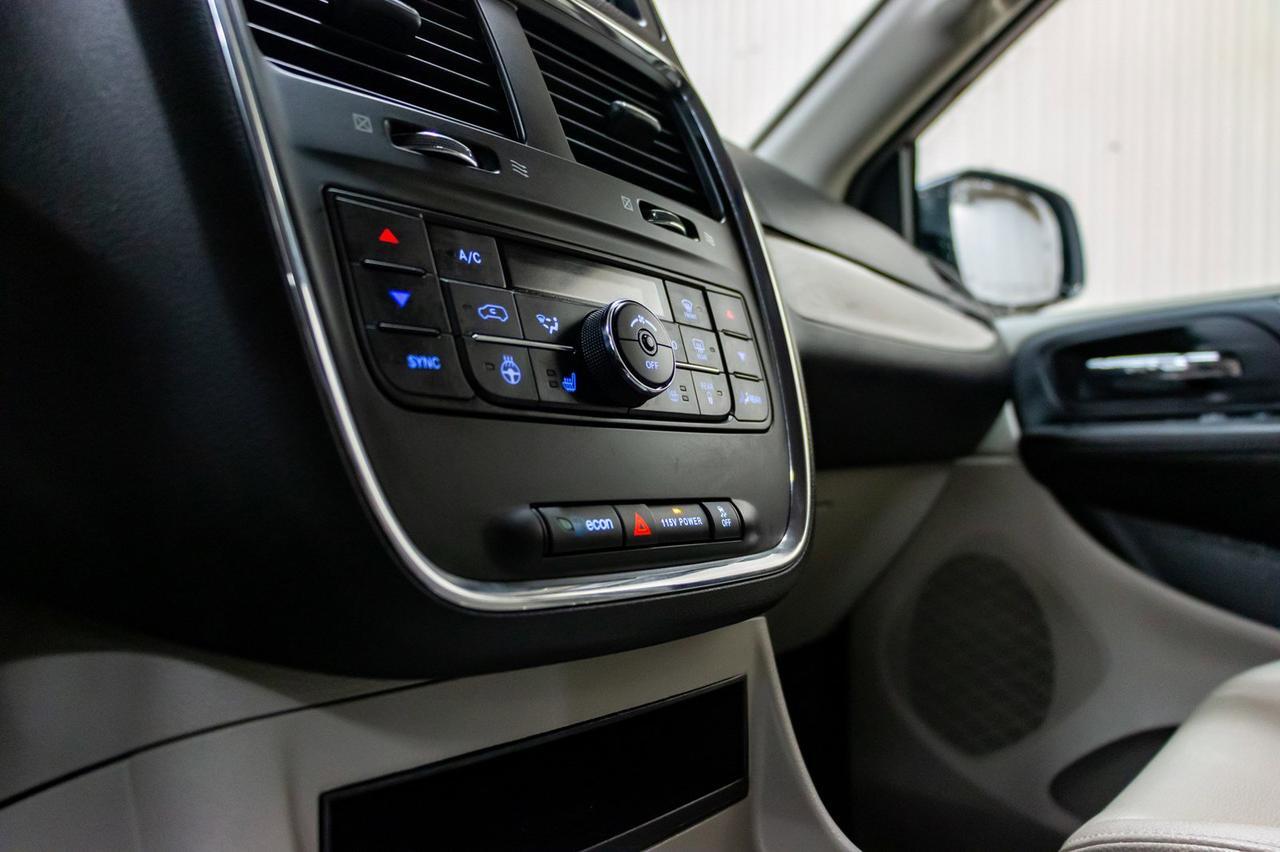 2019 Dodge Grand Caravan Crew Plus Leather Nav BCam Red Deer AB