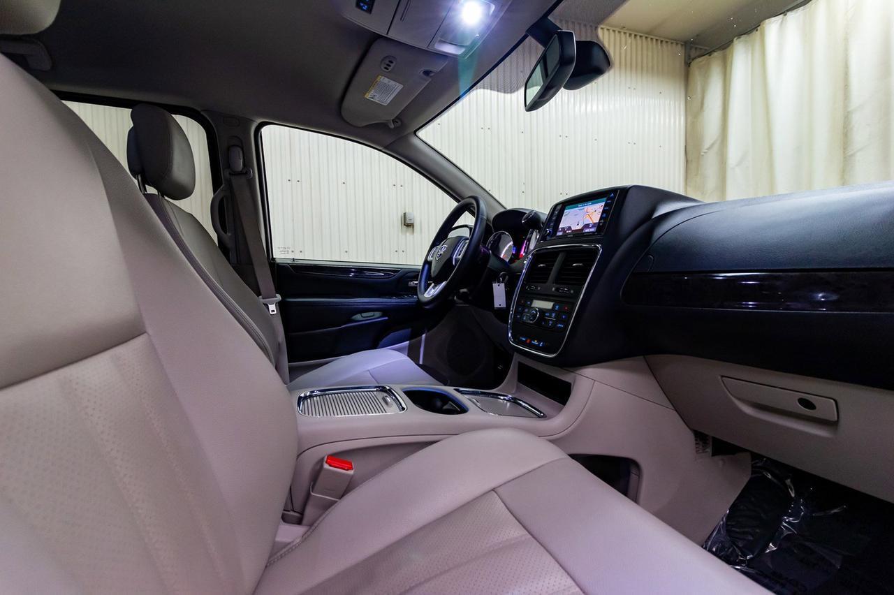 2019 Dodge Grand Caravan Crew Plus Leather Nav BCam Red Deer AB