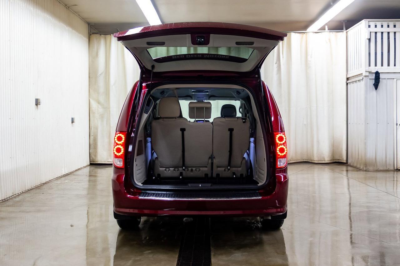2019 Dodge Grand Caravan Crew Plus Leather Nav BCam Red Deer AB