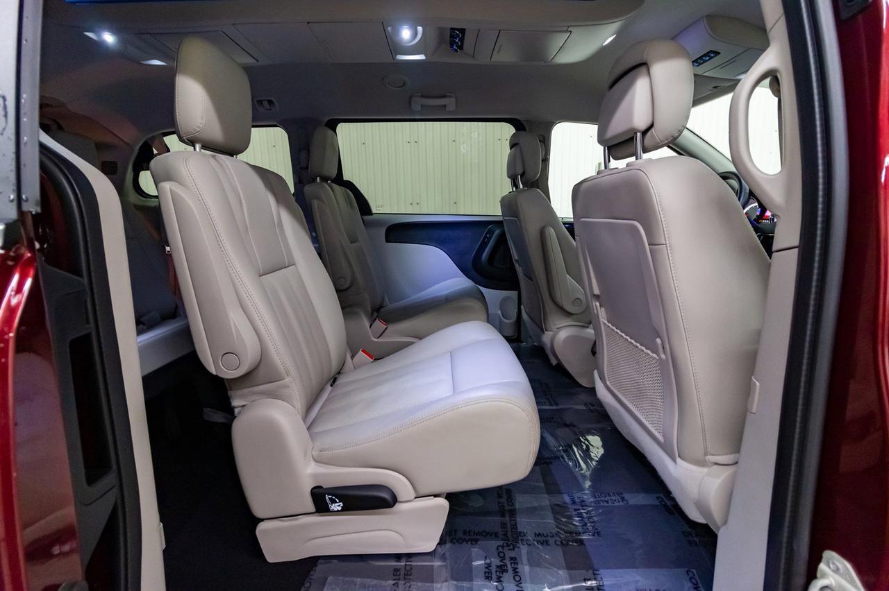 2019 Dodge Grand Caravan Crew Plus Leather Nav BCam Red Deer AB