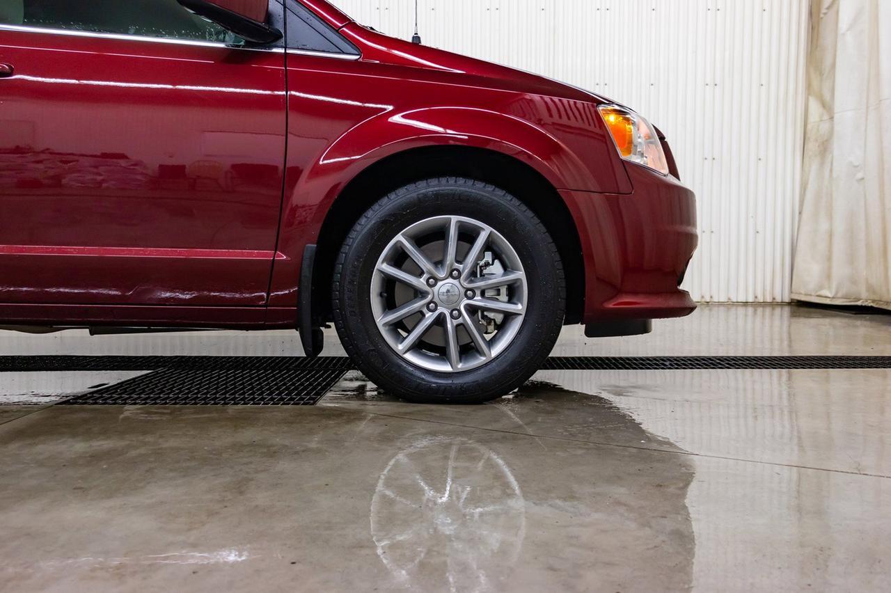 2019 Dodge Grand Caravan Crew Plus Leather Nav BCam Red Deer AB