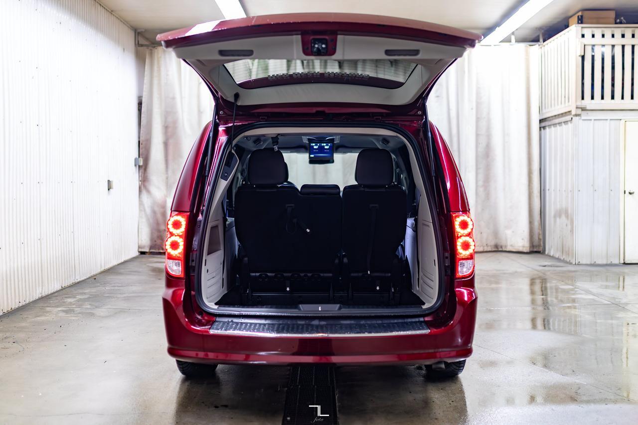 2019 Dodge Grand Caravan Crew Plus Leather Nav DVD BCam Red Deer AB