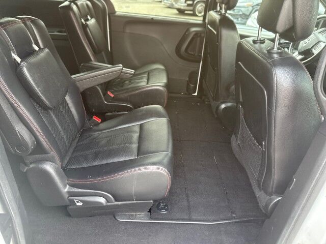 2019 Dodge Grand Caravan GT photo 12