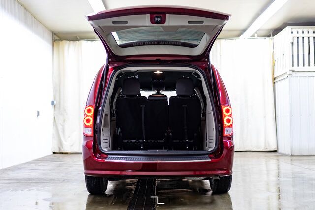 2019 Dodge Grand Caravan Premium Plus BCam Red Deer AB