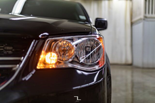 2019 Dodge Grand Caravan Premium Plus Leather BCam DVD Red Deer AB