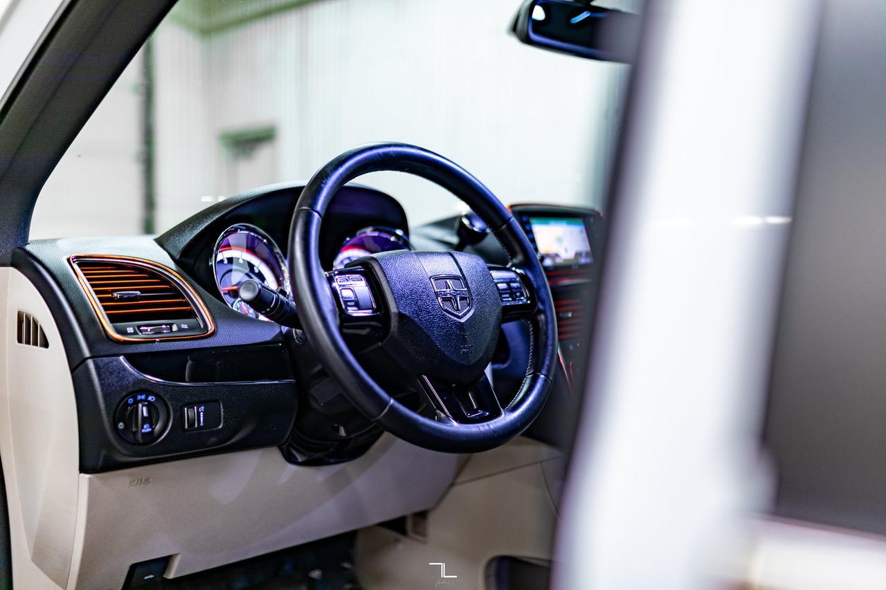 2019 Dodge Grand Caravan Premium Plus Nav BCam Red Deer AB