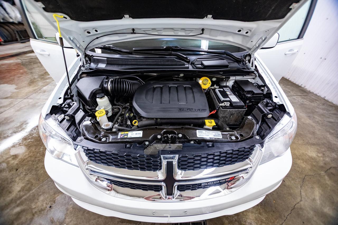 2019 Dodge Grand Caravan Premium Plus Nav BCam Red Deer AB