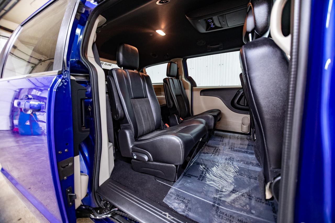 2019 Dodge Grand Caravan Premium Plus TV BCam Power Doors Red Deer AB