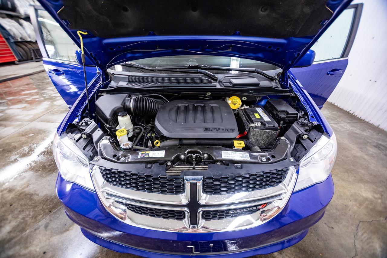 2019 Dodge Grand Caravan Premium Plus TV BCam Power Doors Red Deer AB