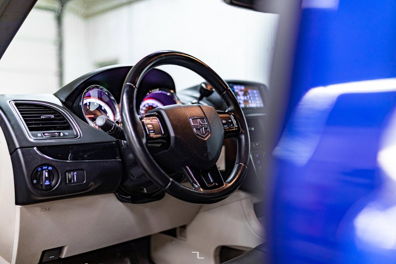 2019 Dodge Grand Caravan Premium Plus TV BCam Power Doors Red Deer AB