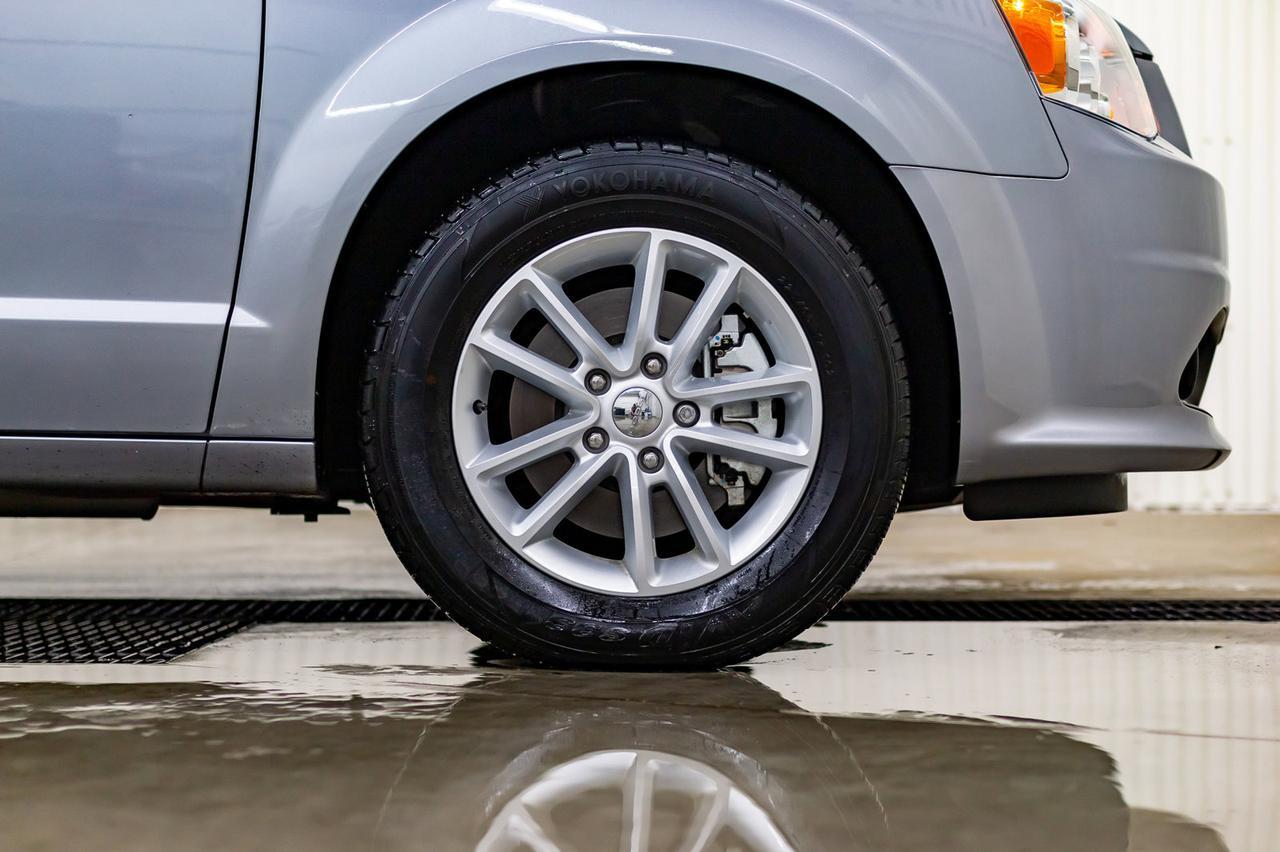 2019 Dodge Grand Caravan Premium Plus TV BCam Red Deer AB