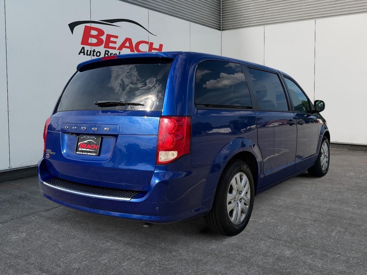 2019 Dodge Grand Caravan SE, 3RD ROW, CAPTAINS CHAIRS, BLUETOOTH, KEYLESS ENTRY, BACKUP CAMERA, CRUISE CONTROL, STEERING WHEEL CONTROLS, THIS VAN IS READY FOR IT'S NEXT FAMILY! Norfolk VA