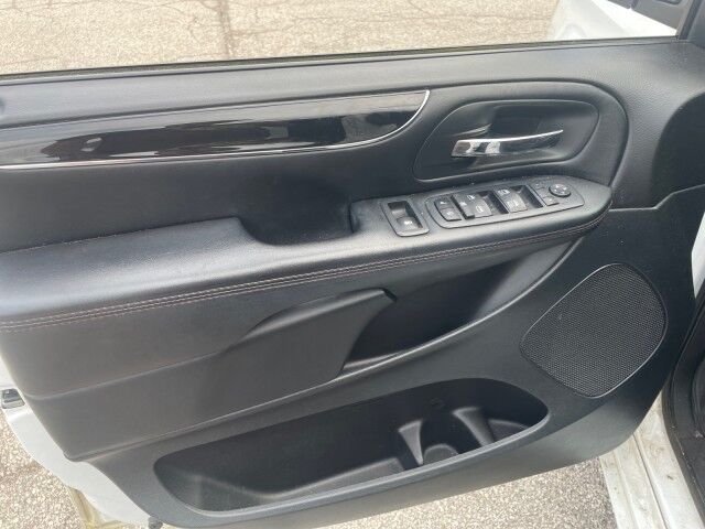 2019 Dodge Grand Caravan SXT 35th Anniversary Edition Cleveland OH
