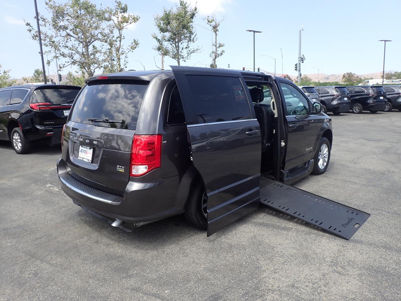 2019 Dodge Grand Caravan SXT Anaheim CA