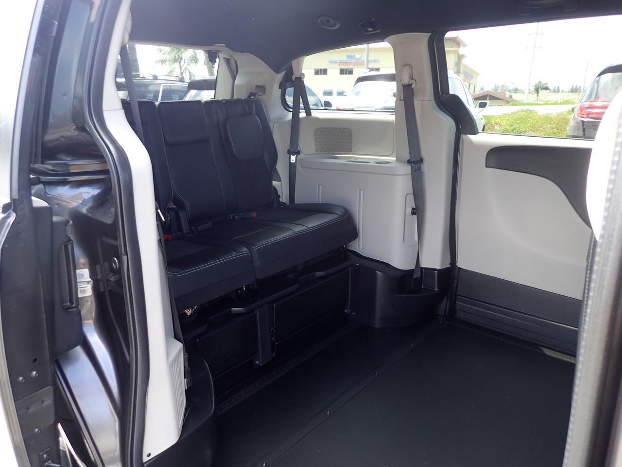 2019 Dodge Grand Caravan SXT Anaheim CA