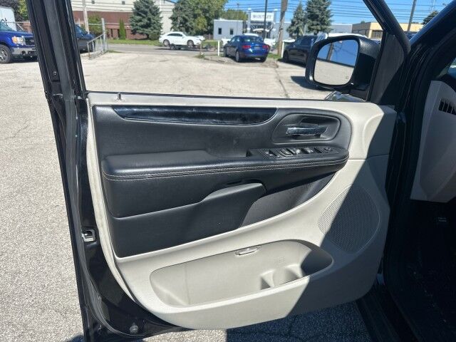 2019 Dodge Grand Caravan SXT Cleveland OH
