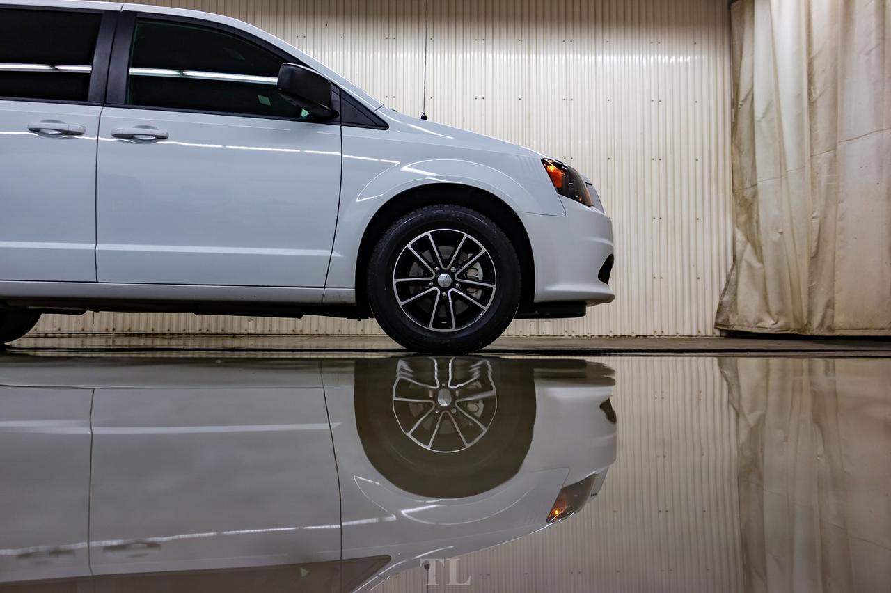 2019 Dodge Grand Caravan SXT DVD BCam Red Deer AB