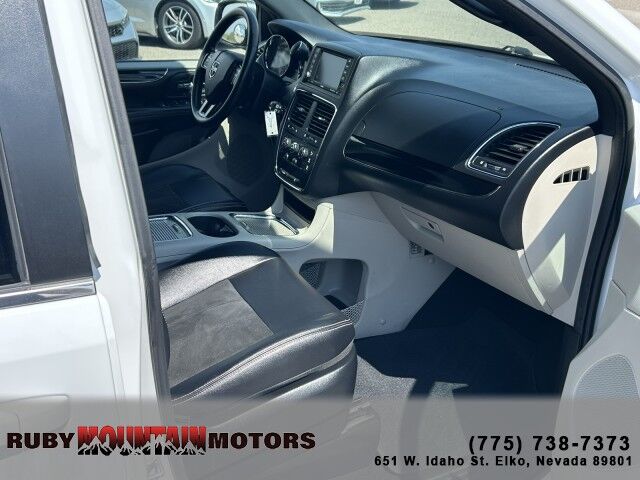 2019 Dodge Grand Caravan SXT photo 24