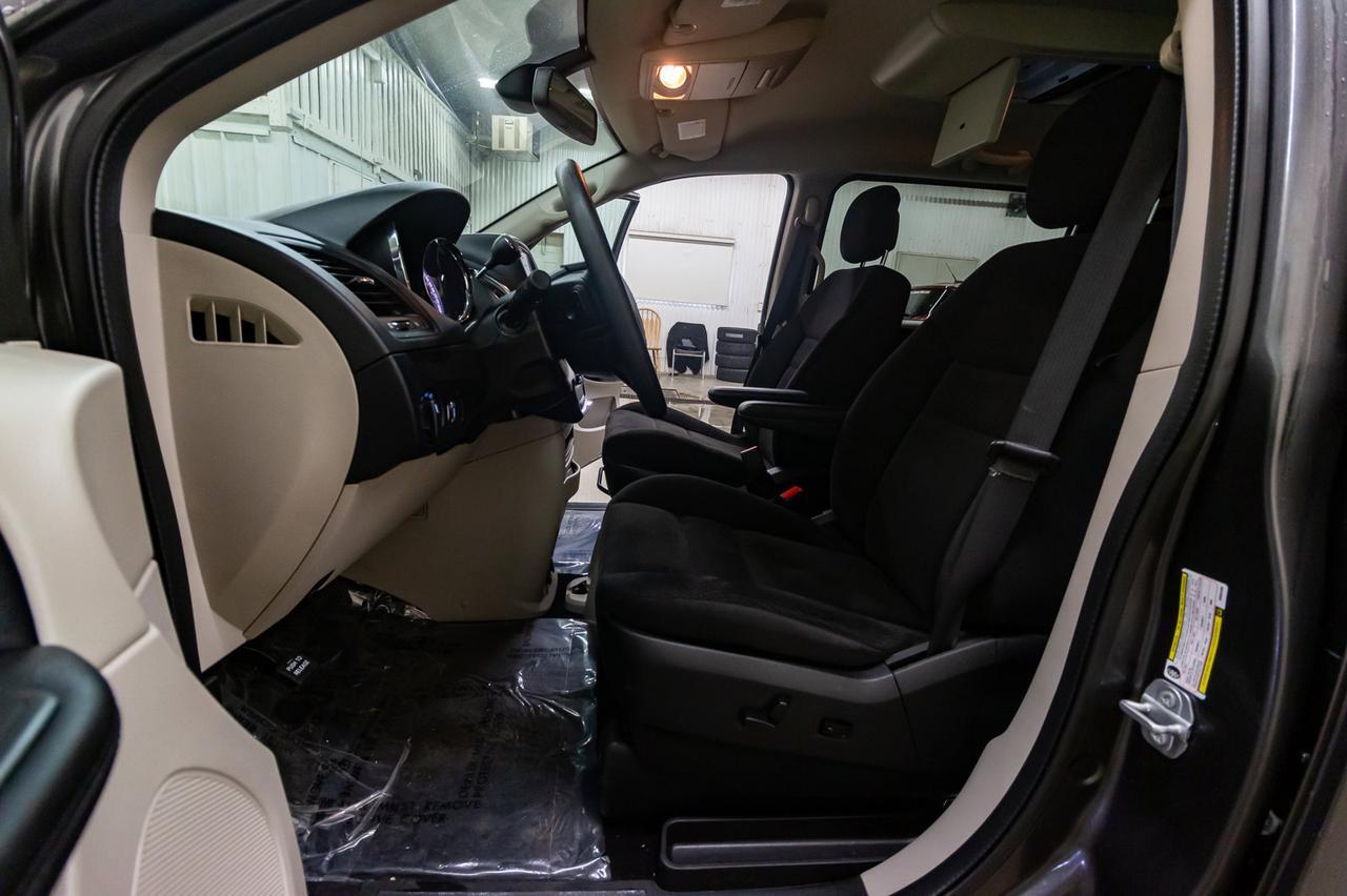 2019 Dodge Grand Caravan SXT Nav DVD BCam Red Deer AB