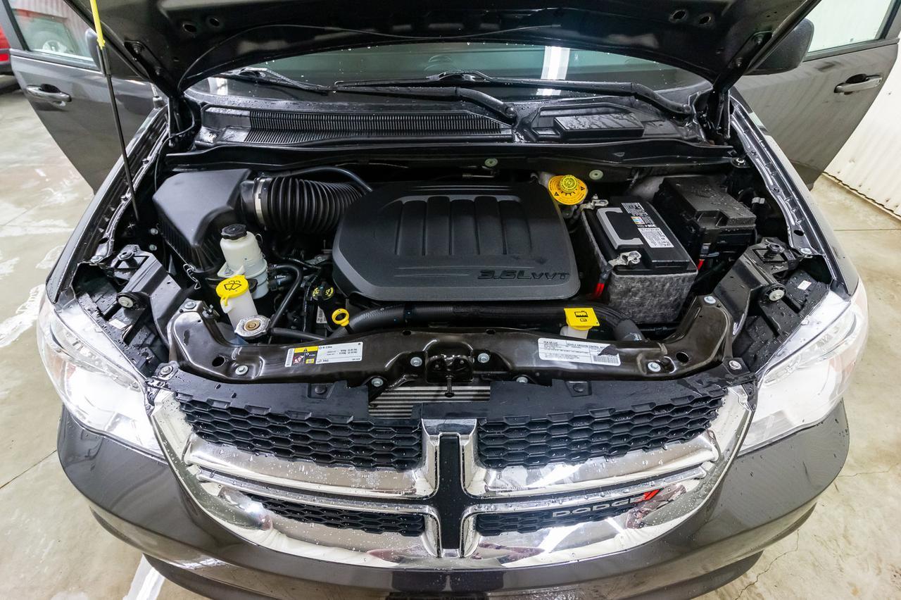 2019 Dodge Grand Caravan SXT Nav DVD BCam Red Deer AB