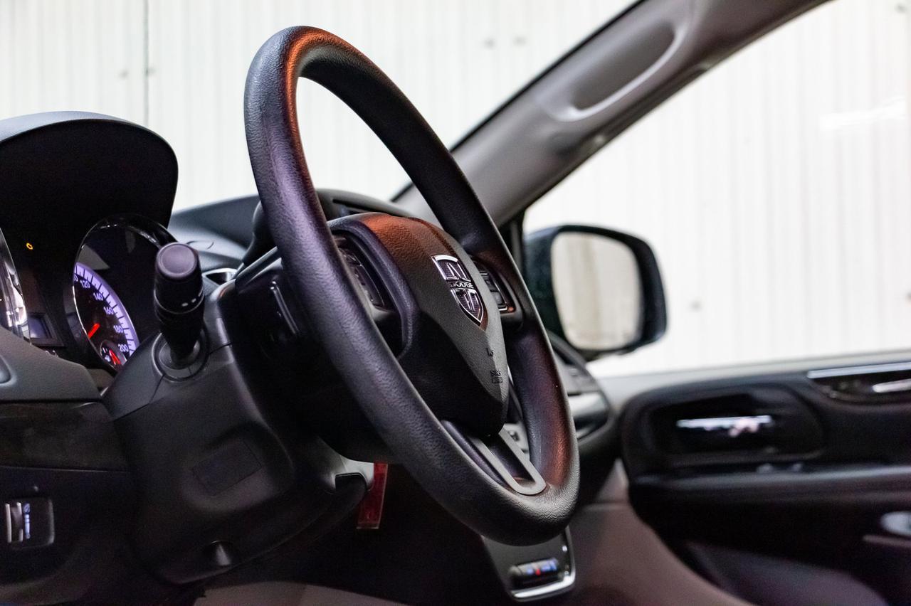 2019 Dodge Grand Caravan SXT Nav DVD BCam Red Deer AB