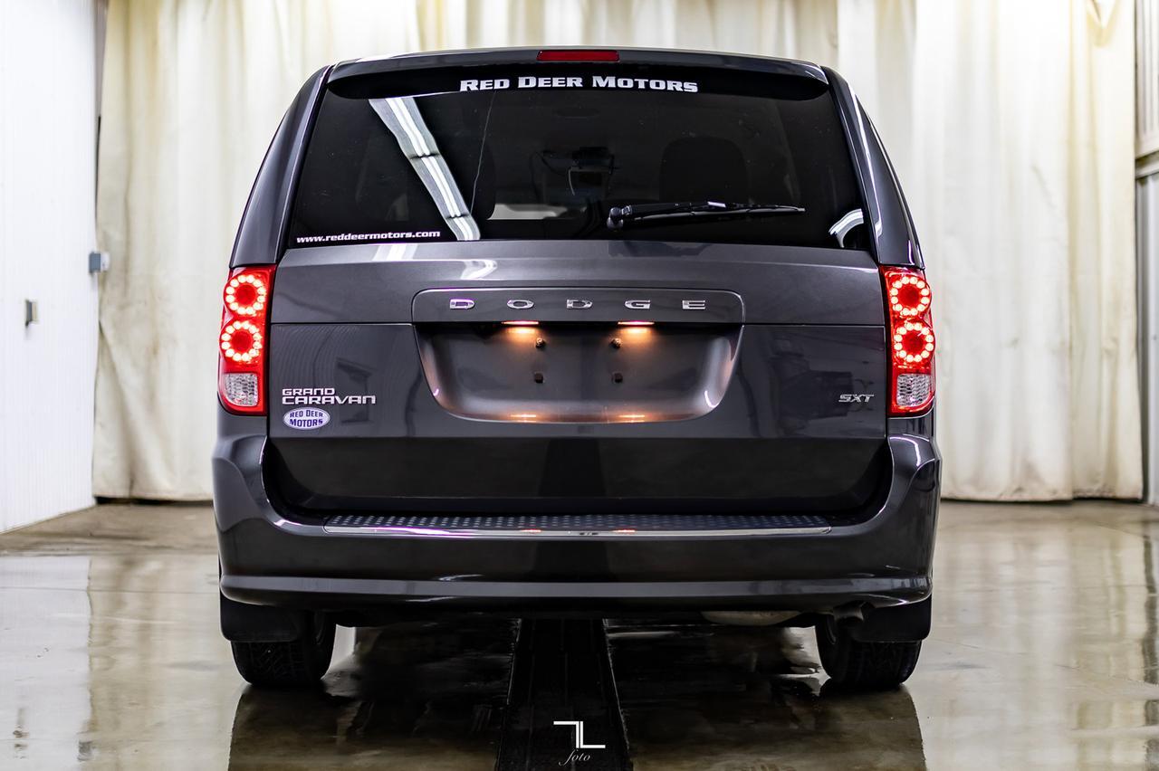 2019 Dodge Grand Caravan SXT Plus BCam Nav Red Deer AB