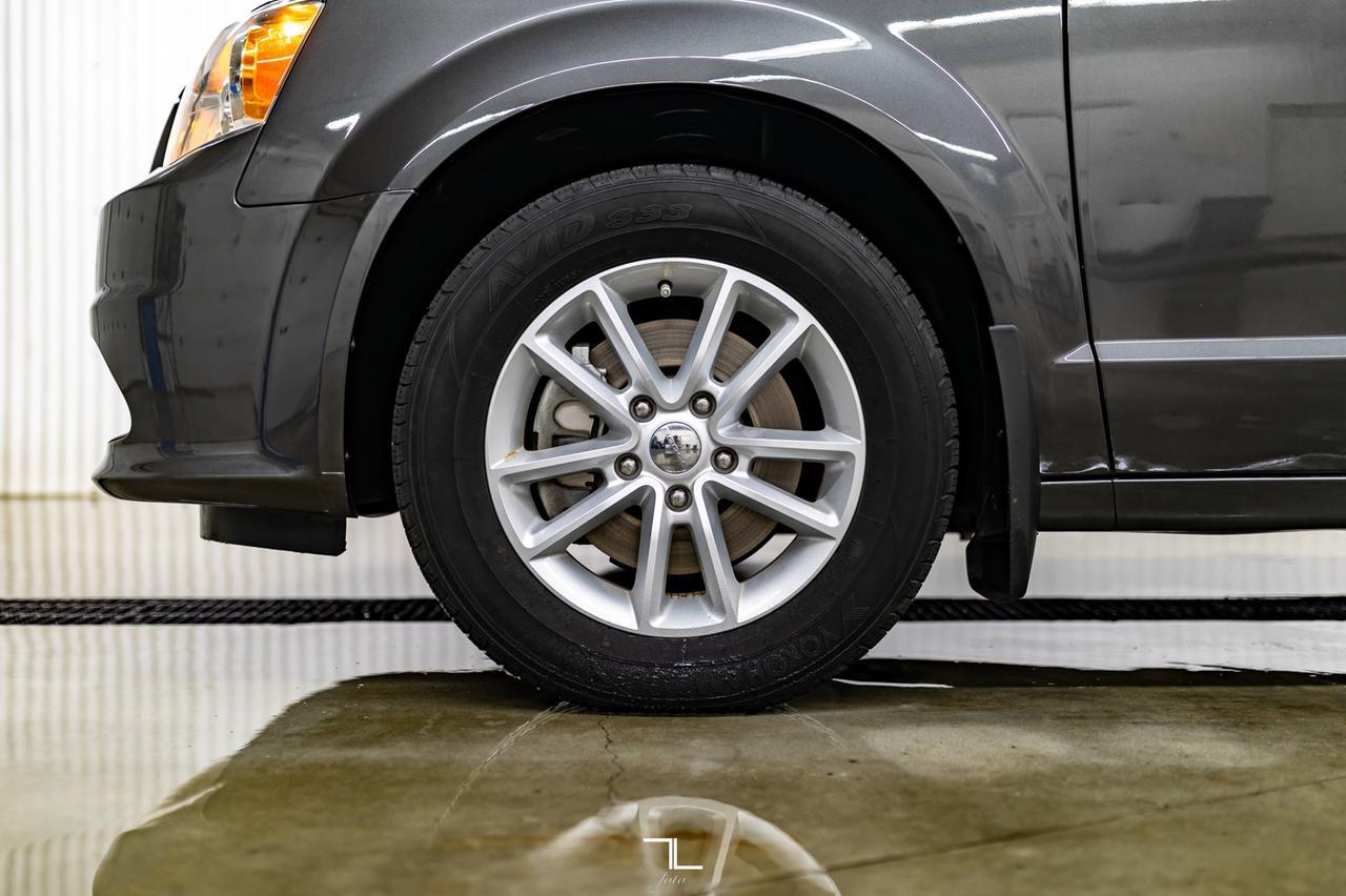 2019 Dodge Grand Caravan SXT Plus BCam Nav Red Deer AB