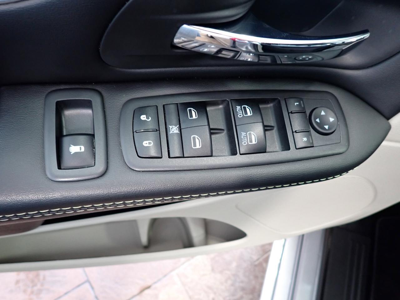 2019 Dodge Grand Caravan SXT Premium Plus 2WD LEATHER DVD Listowel ON