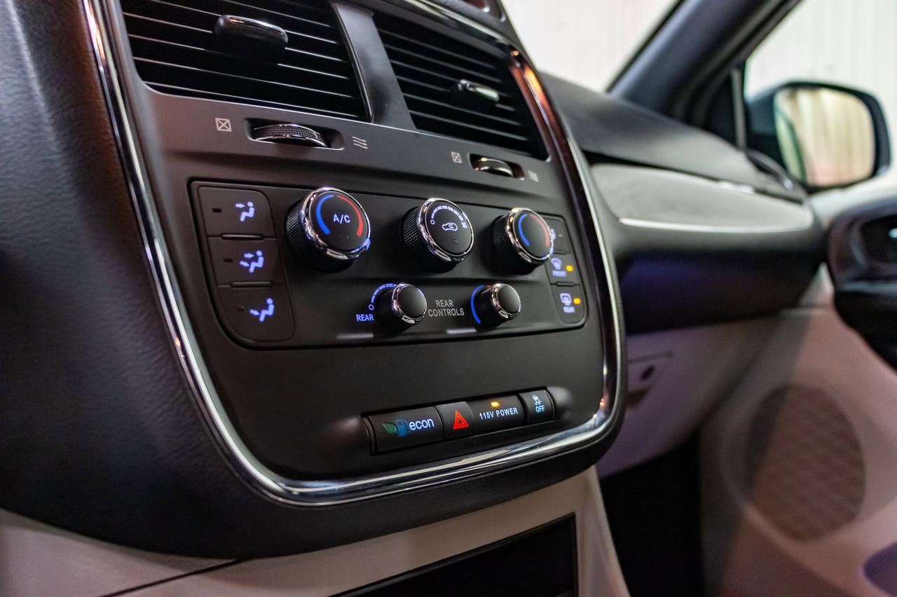 2019 Dodge Grand Caravan SXT Premium Plus DVD BCam Red Deer AB