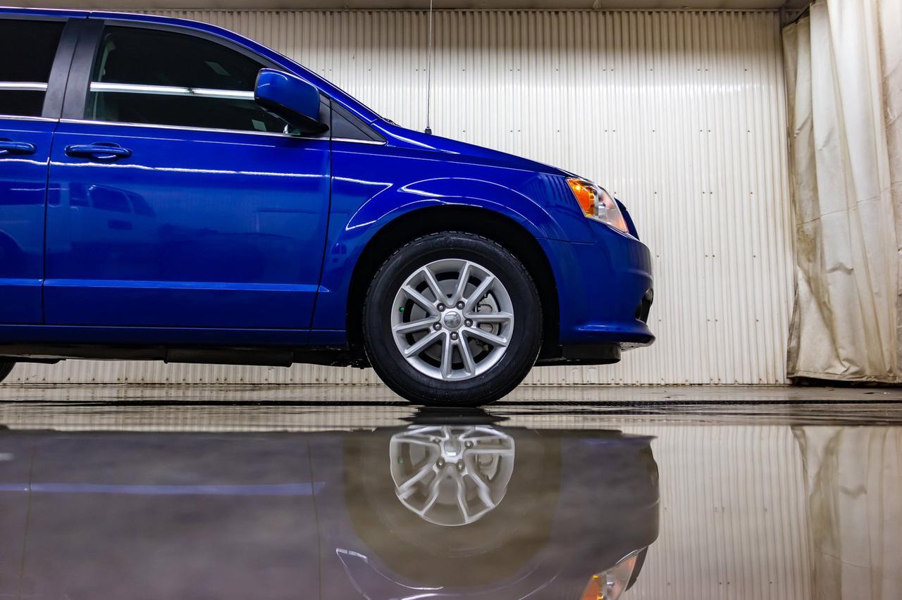 2019 Dodge Grand Caravan SXT Premium Plus DVD BCam Red Deer AB