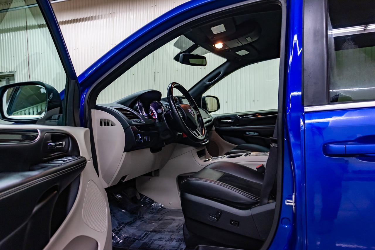 2019 Dodge Grand Caravan SXT Premium Plus DVD BCam Red Deer AB