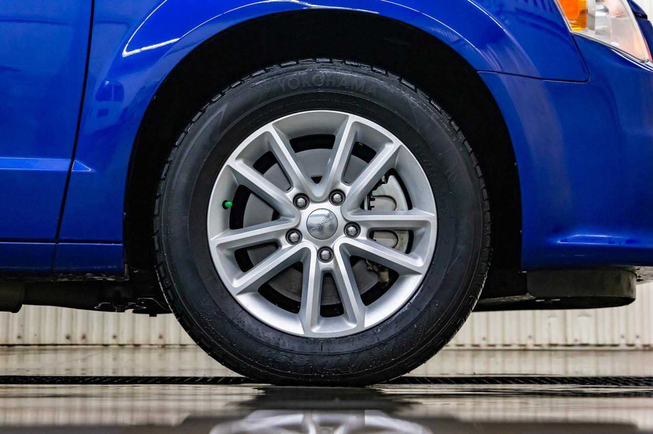 2019 Dodge Grand Caravan SXT Premium Plus DVD BCam Red Deer AB